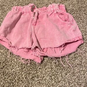 Stylish Pink Frayed Hem Jean Shorts